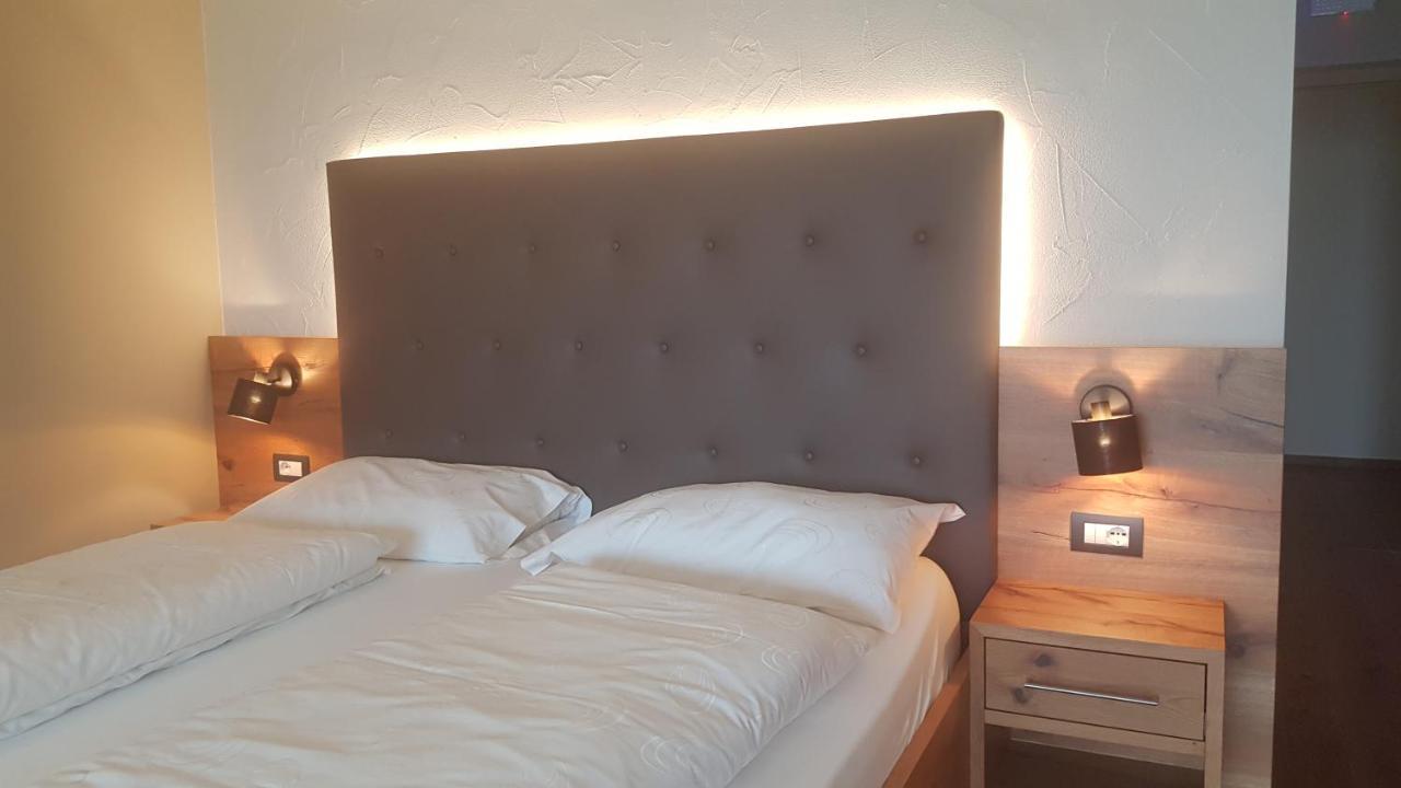 Aparthotel Malga Caldaro Esterno foto